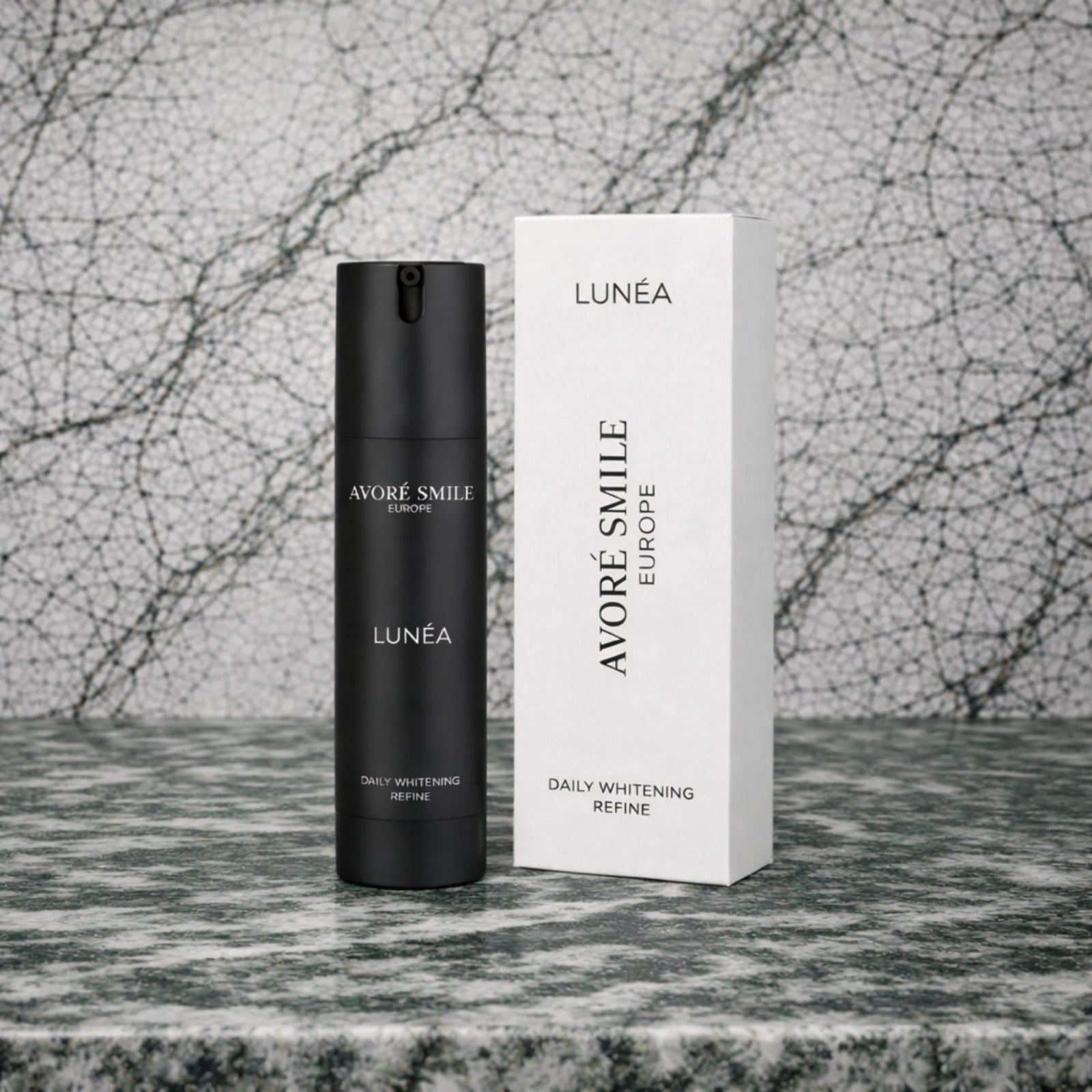 Avoré Smile Lunéa bottle and box displayed on dark marble surface